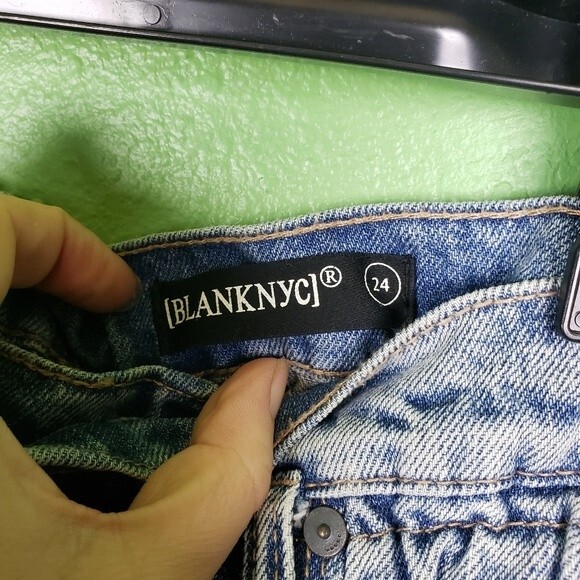 Blank NYC Light Wash Paper Waste Basket Distressed Jeans Size 24 - Picture 4 of 12